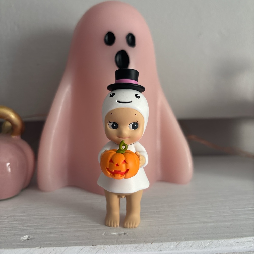 Pumpkin patch secret sonny angel